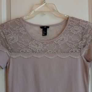 H&M mauve color lace top tee. New 2025 Lace Trendy!